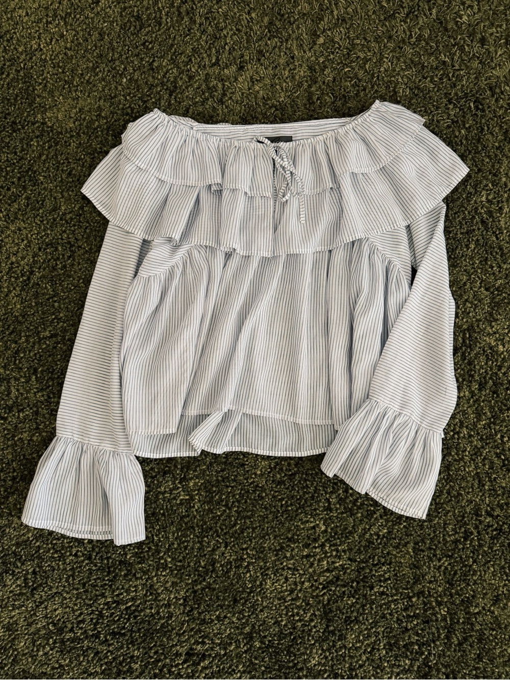Gracia Pinstripe Ruffle Blouse Size Medium